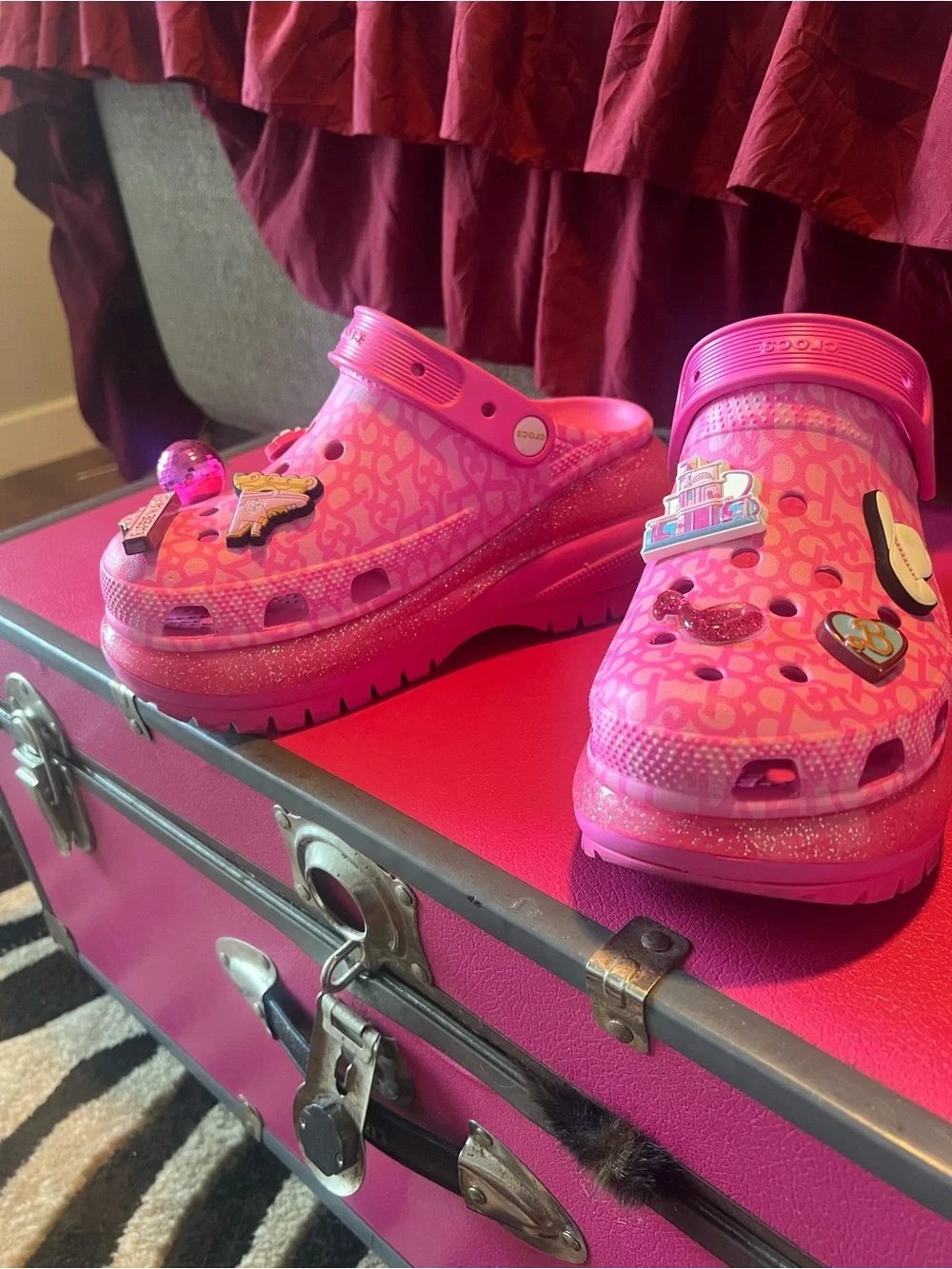 Barbie platform crocs - Picture 1 of 4